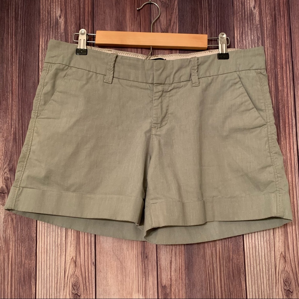 Cuffed shorts
